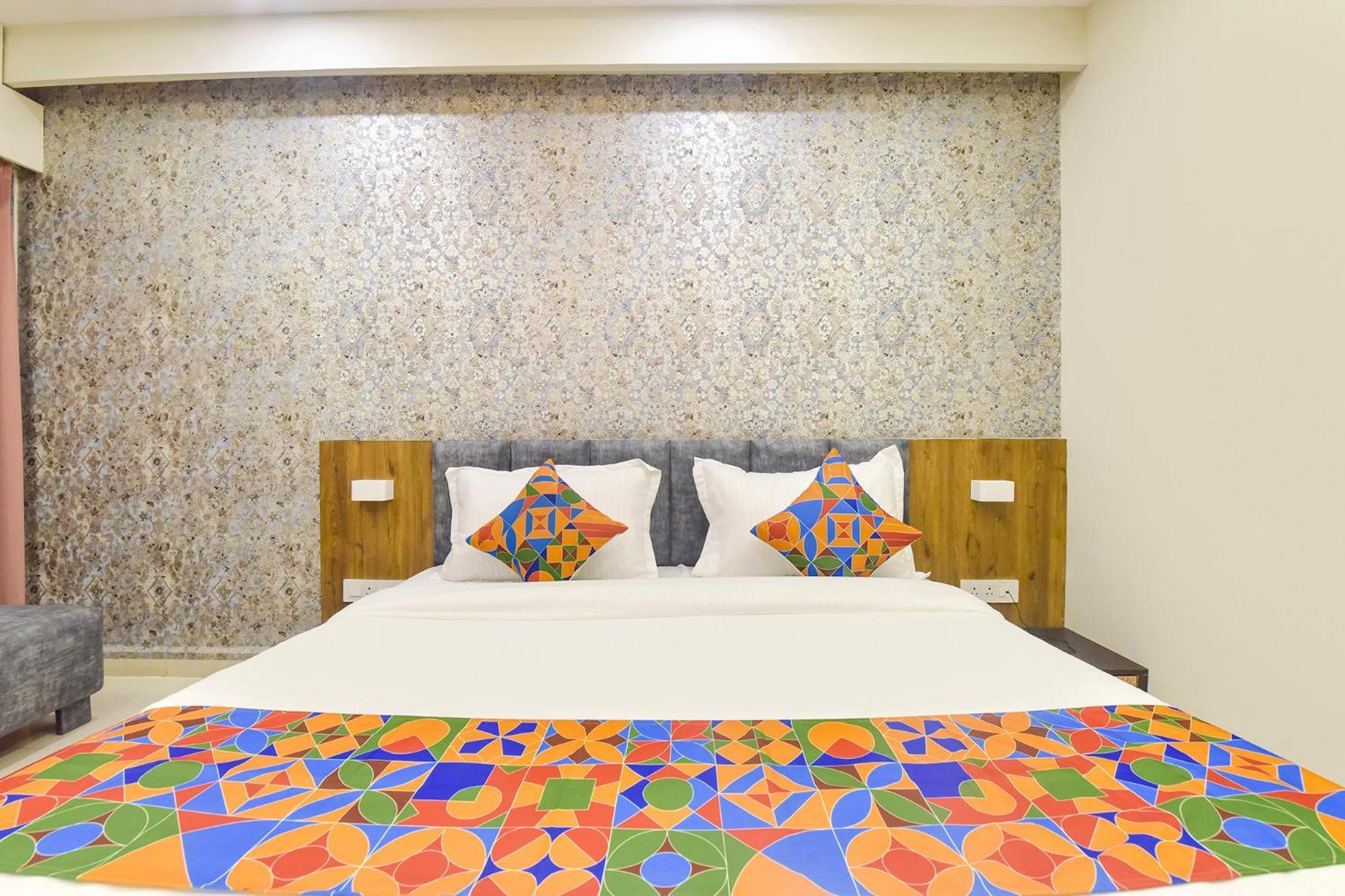 Fabhotel The Max Glory Indore Buitenkant foto