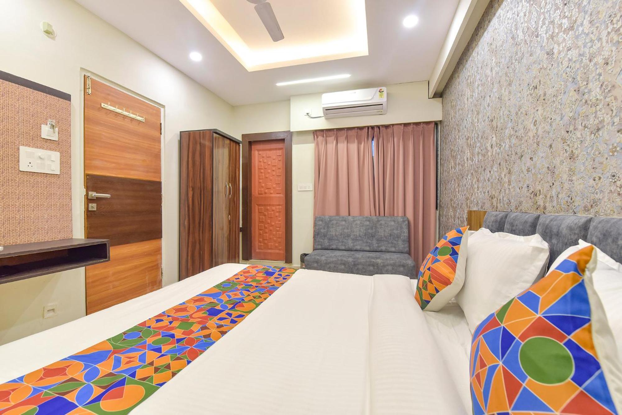 Fabhotel The Max Glory Indore Buitenkant foto